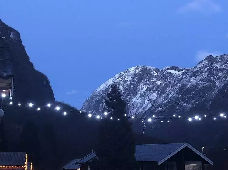 リゾートホテル Gudvangen Camping