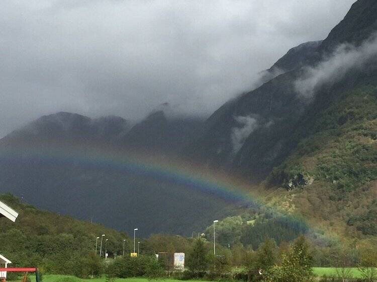 منتجع Gudvangen Camping