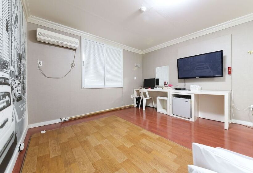 Motel Jeonju Geumamdong Time