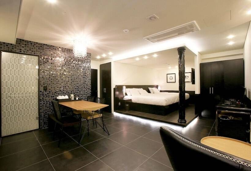 مُتل Sincheon Lavieen