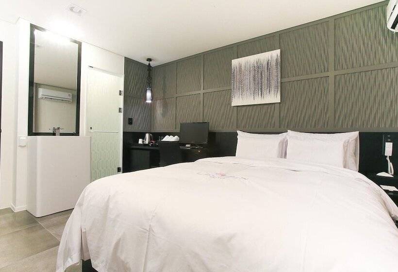 مُتل Sincheon Lavieen