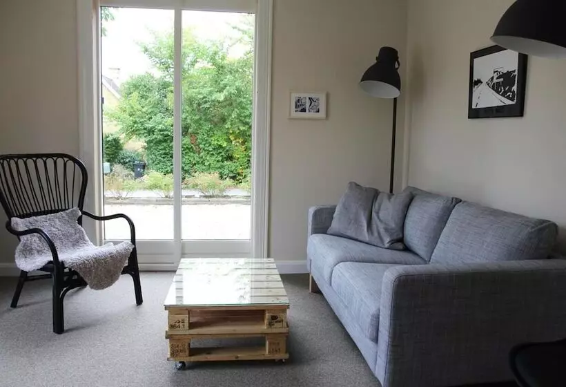 Aamiaismajoitus (B&B) Stevns Klint Strandpension