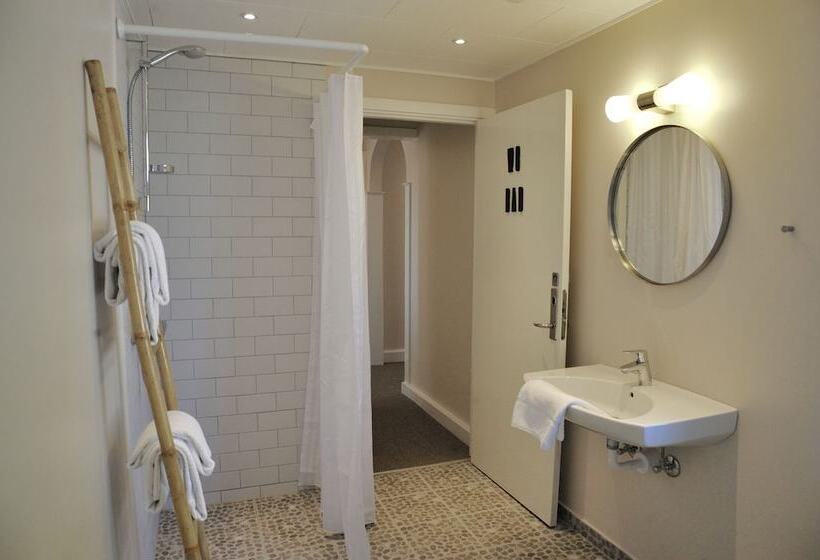 مبيت وإفطار Stevns Klint Strandpension