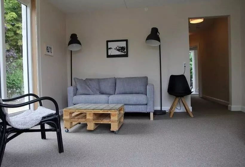 Aamiaismajoitus (B&B) Stevns Klint Strandpension