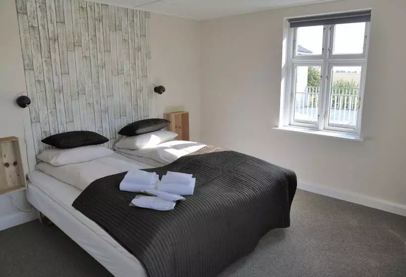 Aamiaismajoitus (B&B) Stevns Klint Strandpension