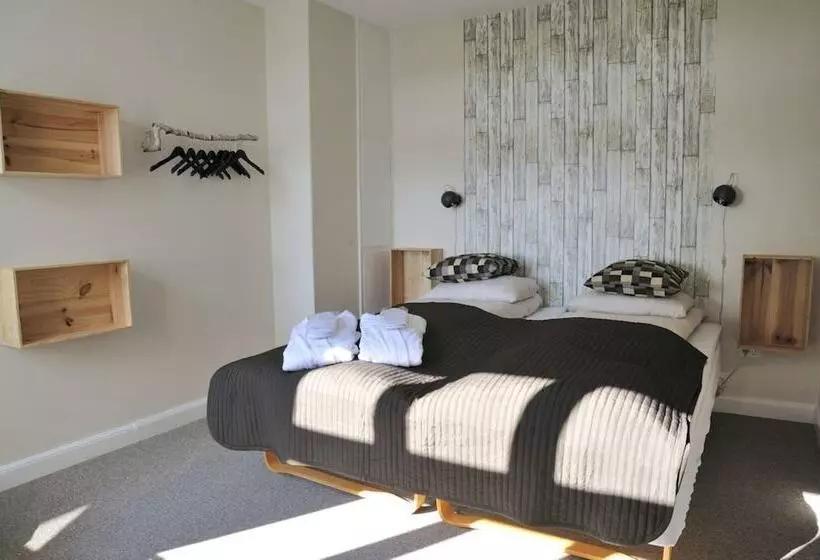 Aamiaismajoitus (B&B) Stevns Klint Strandpension