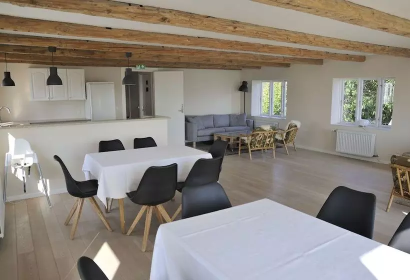 Aamiaismajoitus (B&B) Stevns Klint Strandpension