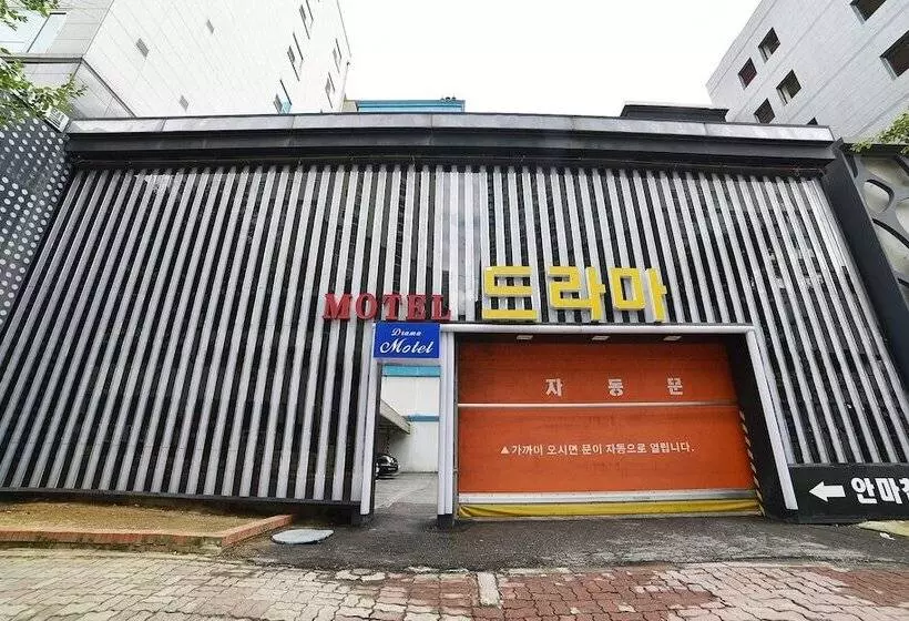 モーテル Gwangju Sangmu Drama