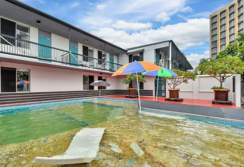 モーテル Capitanos