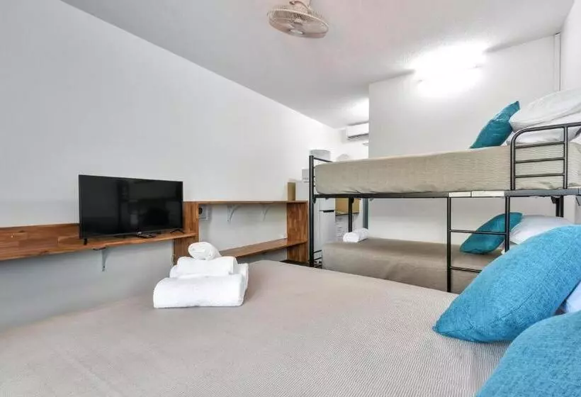 モーテル Capitanos