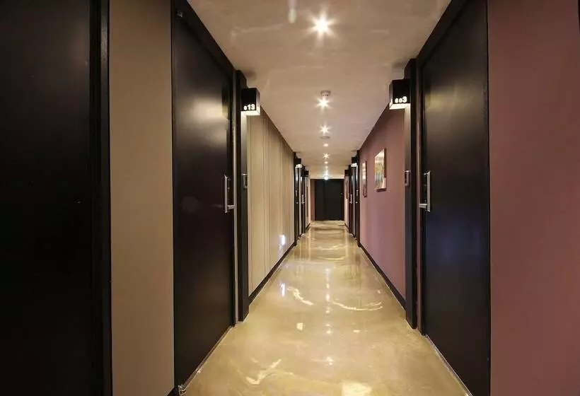 Motelli Changwon Sangnamdong Yaja