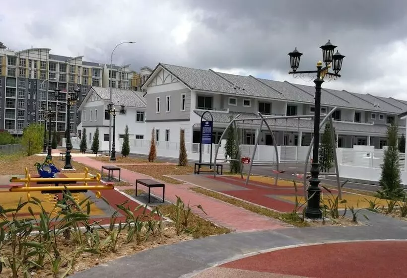 Residenssi The Woodz Homestay 2 Storey House