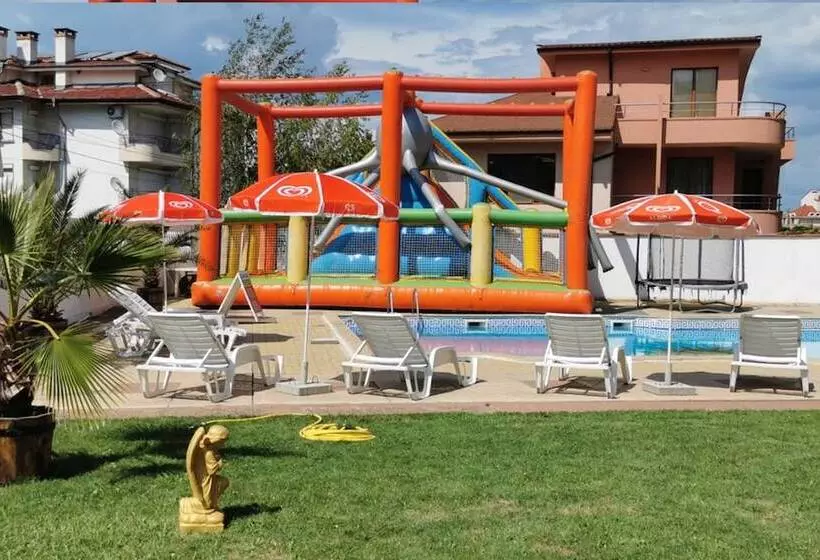 Hotelli Atm Modeva Chernomorets