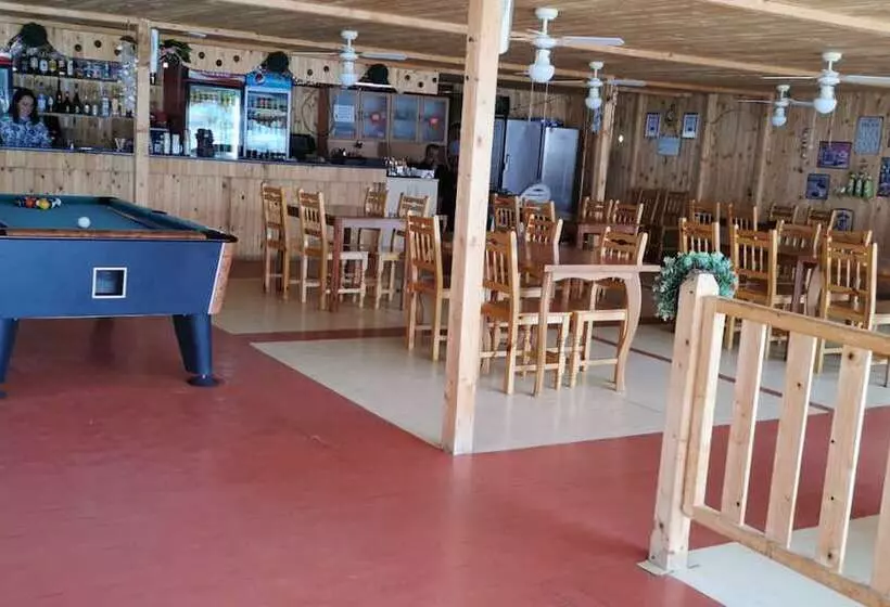 Hotelli Atm Modeva Chernomorets