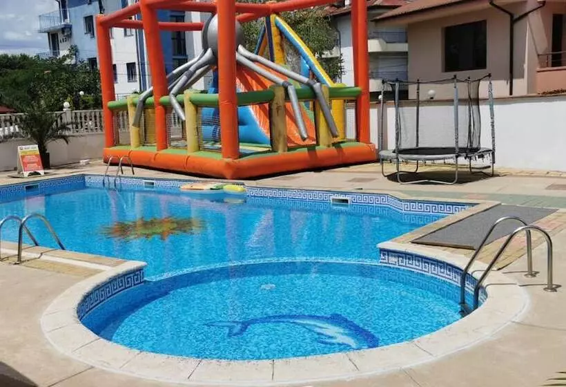 Hotelli Atm Modeva Chernomorets