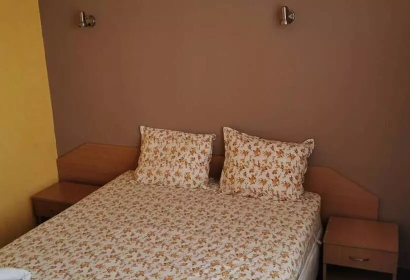 Hotelli Atm Modeva Chernomorets