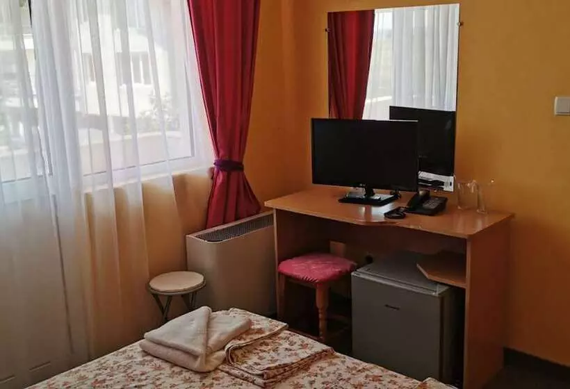 Hotelli Atm Modeva Chernomorets