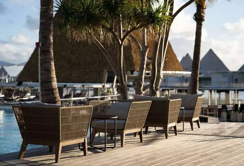 هتل Doubletree By Hilton Noumea Ilot Maitre Resort