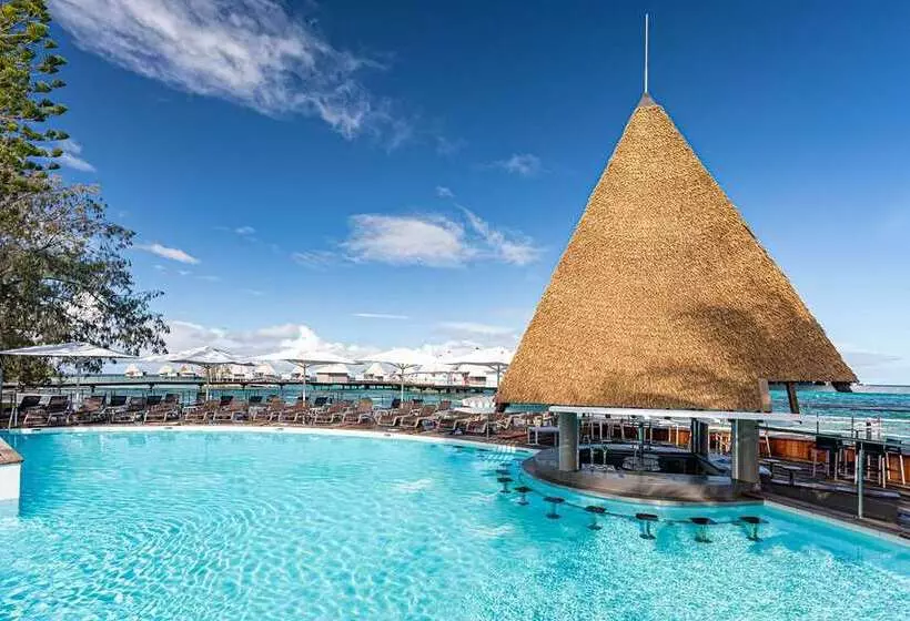 هتل Doubletree By Hilton Noumea Ilot Maitre Resort