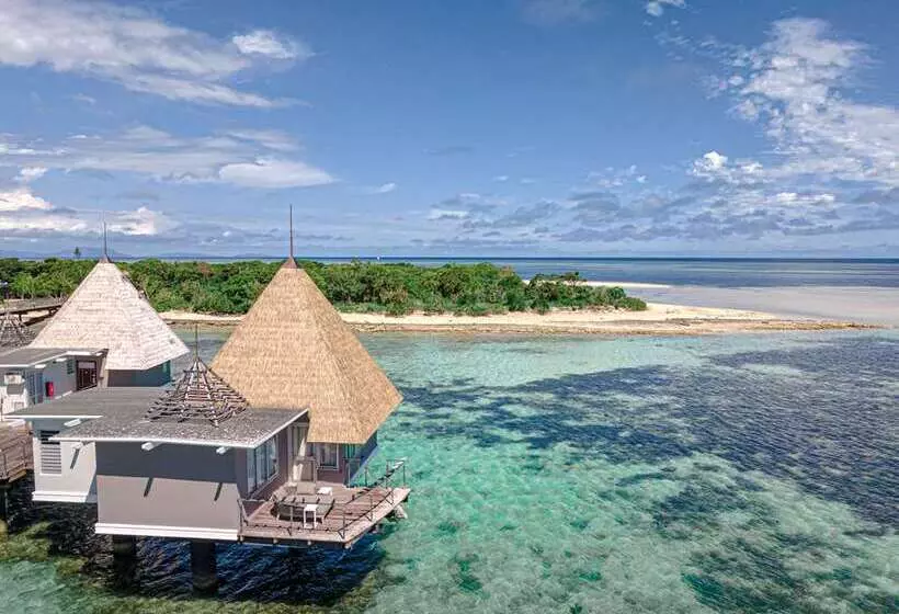 هتل Doubletree By Hilton Noumea Ilot Maitre Resort