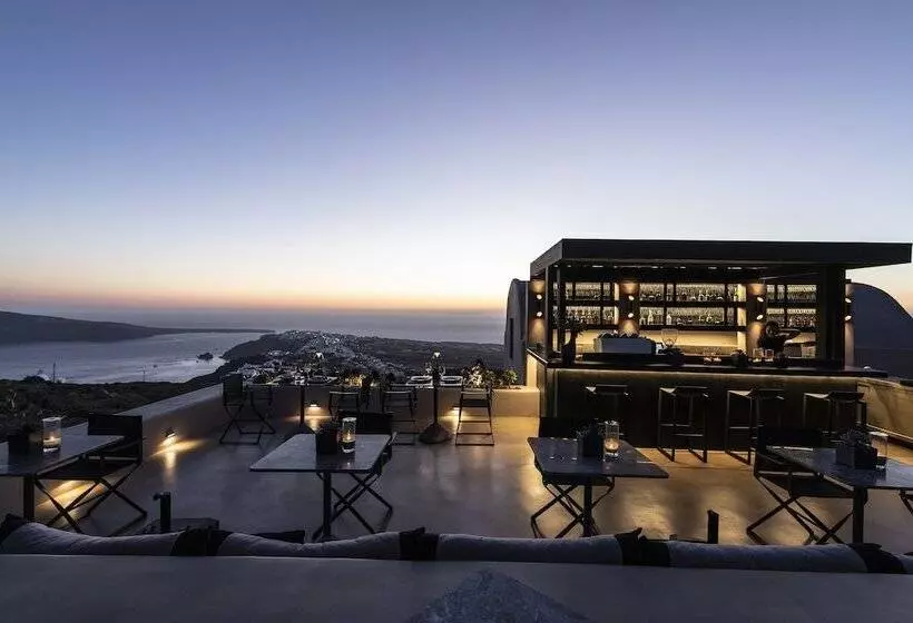 هتل Nimbus Santorini