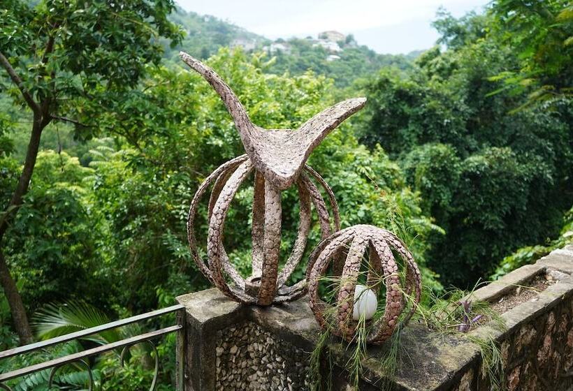 هتل Pulse Suites At Villa Ronai