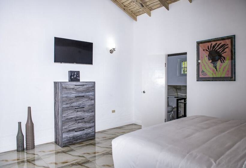 هتل Pulse Suites At Villa Ronai