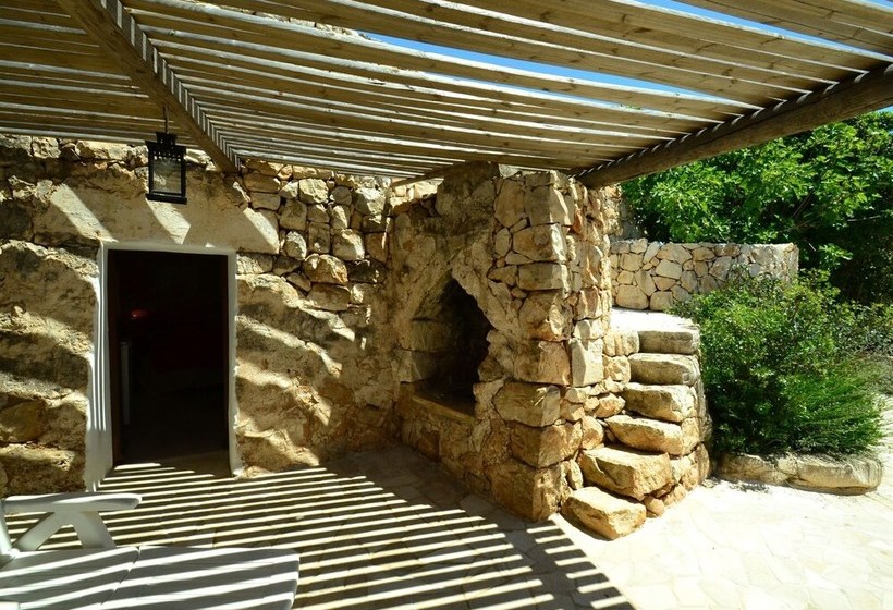 Lovely Cottage In Marina Di Mancaversa Near Sea