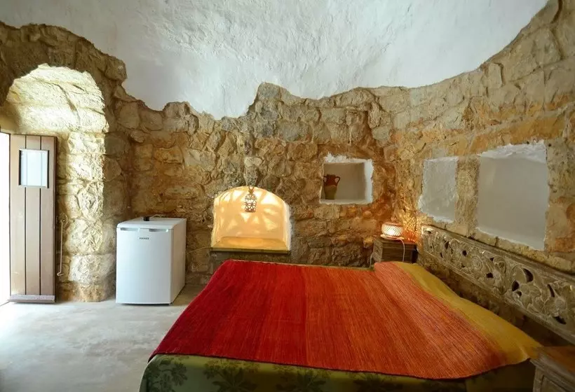 Lovely Cottage In Marina Di Mancaversa Near Sea