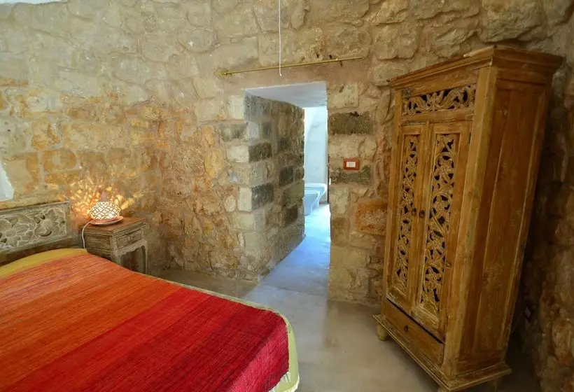Lovely Cottage In Marina Di Mancaversa Near Sea