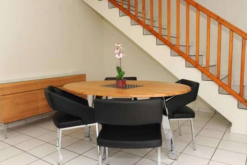 膳宿费 A La Suite Du Jardin De L Isle