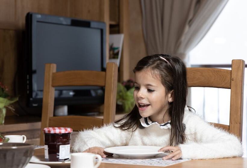 Apartaments Turístics Els Llacs