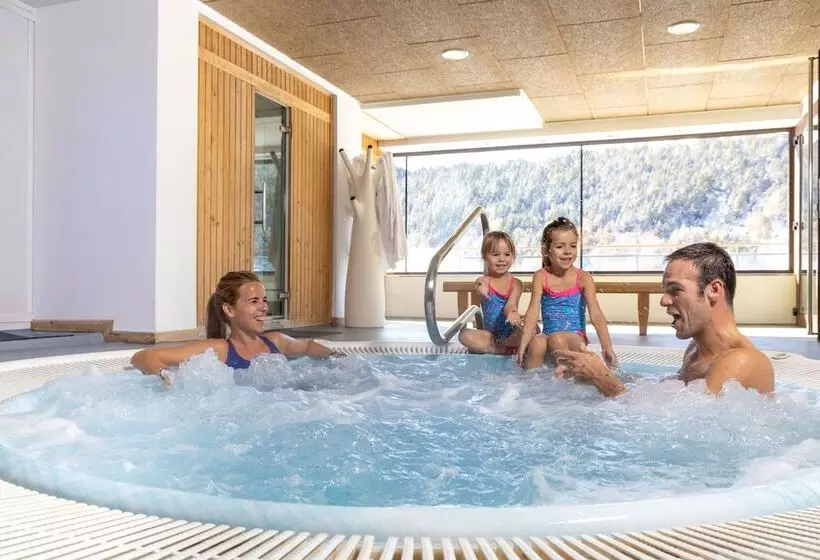 Apartaments Turístics Els Llacs