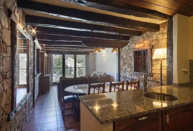 Apartaments Turístics Els Llacs