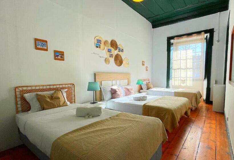 هتل Algarve Hostel