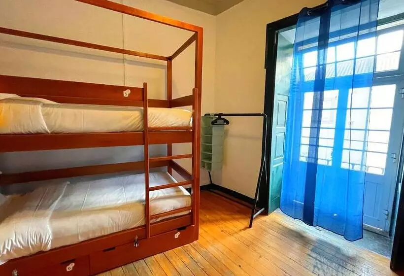 هتل Algarve Hostel