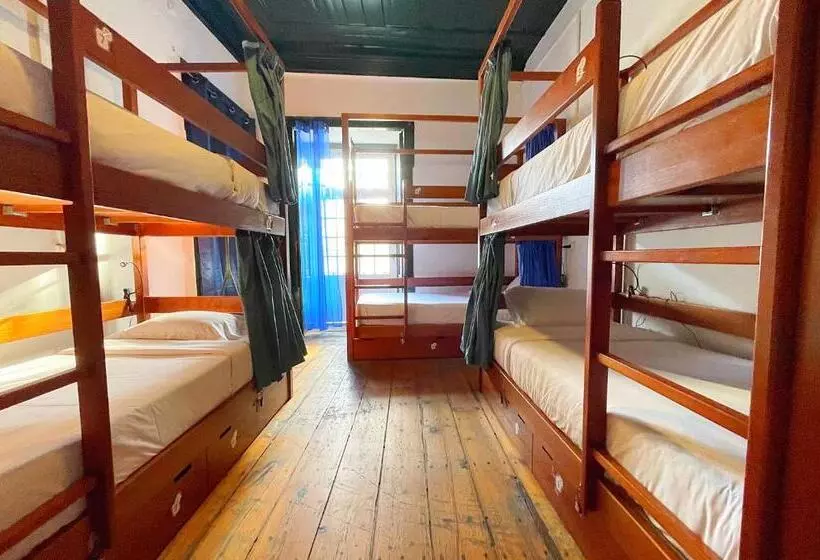 هتل Algarve Hostel