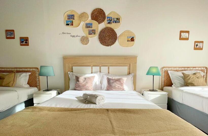 هتل Algarve Hostel