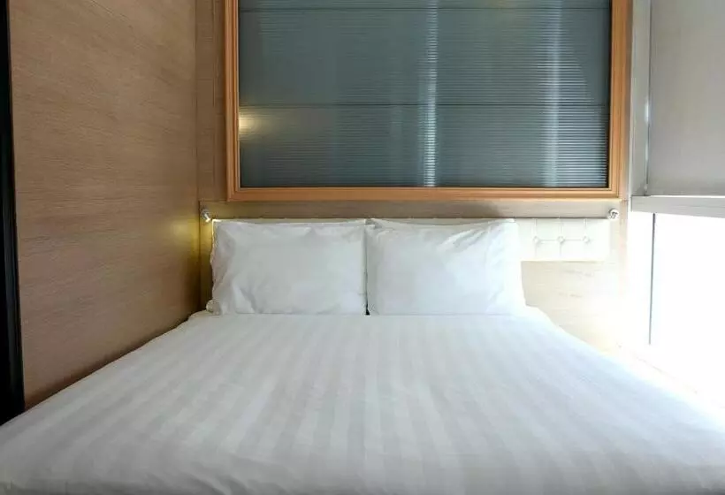 هتل Bluejay Residences