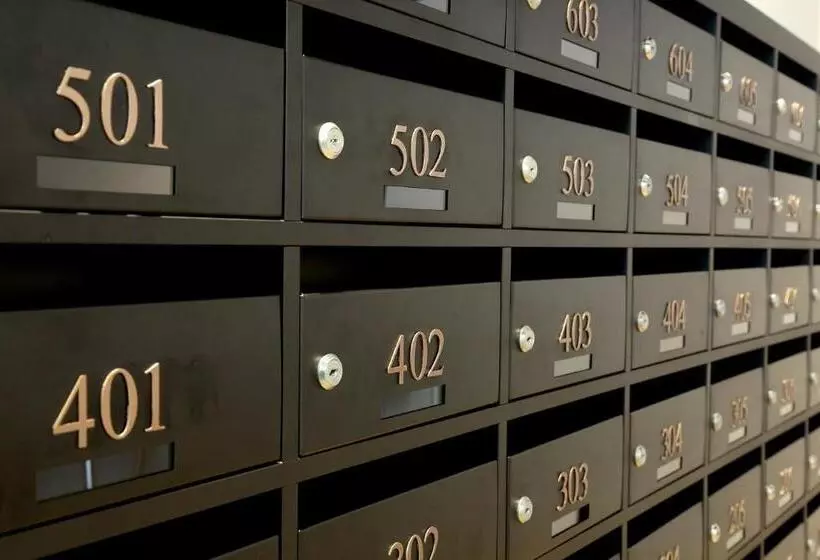 هتل Bluejay Residences