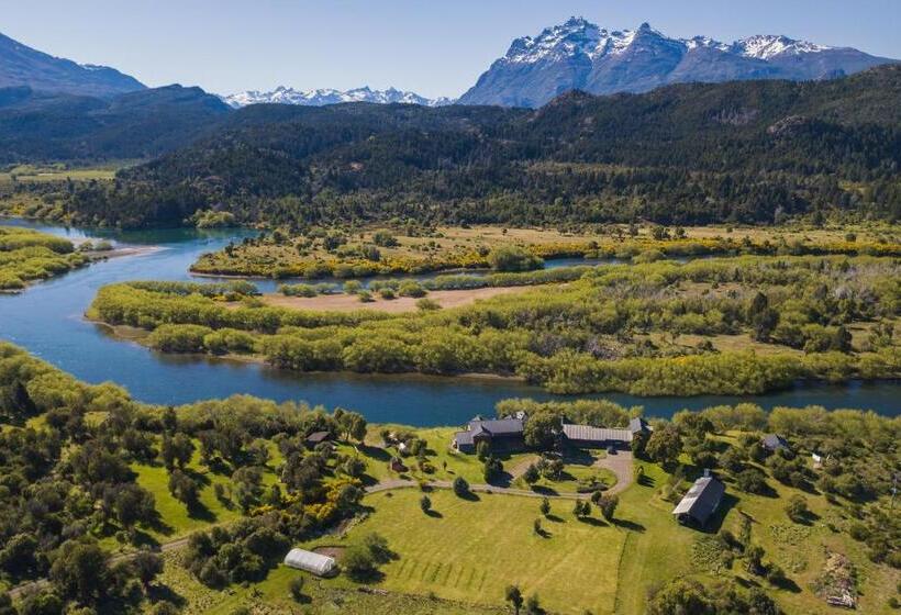 Hotel Challhuaquen Lodge