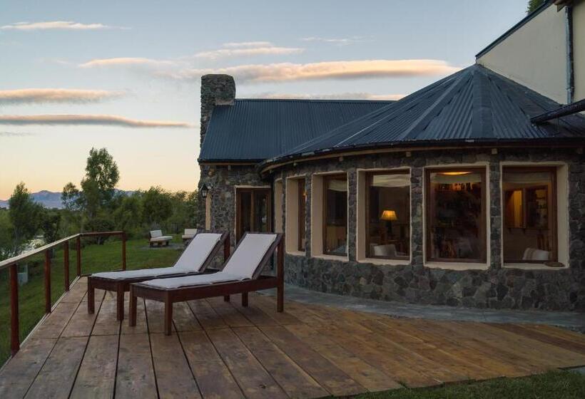 Hotel Challhuaquen Lodge