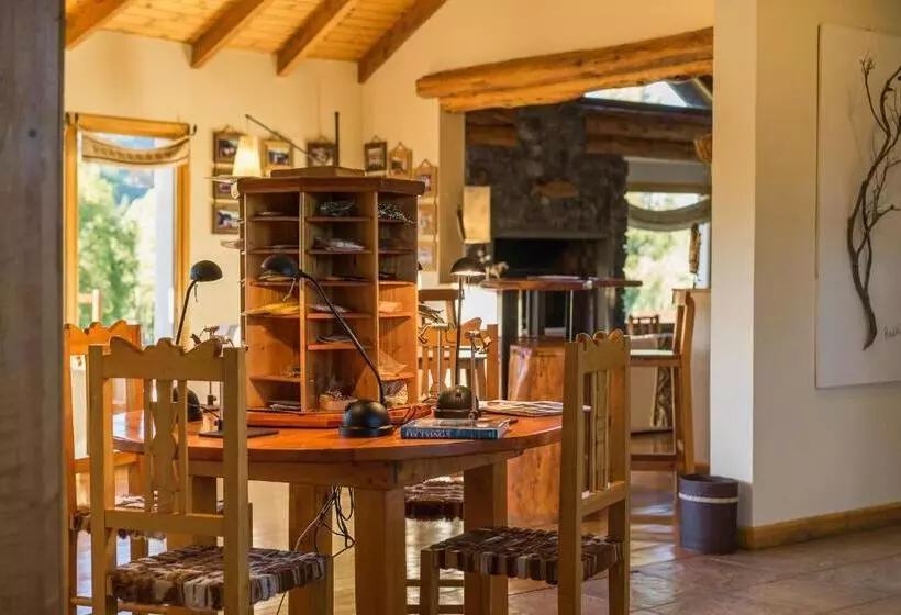 酒店 Challhuaquen Lodge