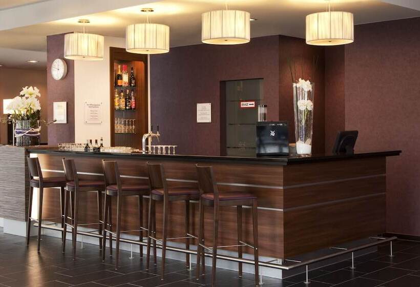 فندق Holiday Inn Express Gütersloh, An Ihg