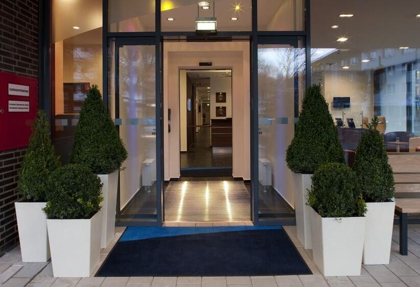 فندق Holiday Inn Express Gütersloh, An Ihg