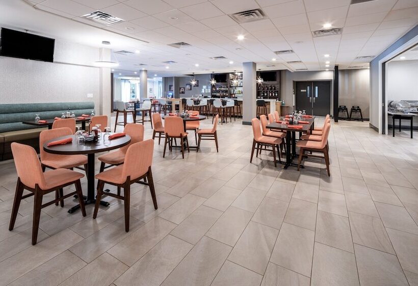 בית מלון כפרי Holiday Inn Poughkeepsie, An Ihg