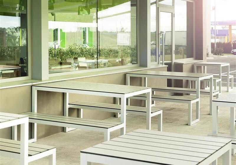 Otel Ibis Styles Lleida Torrefarrera