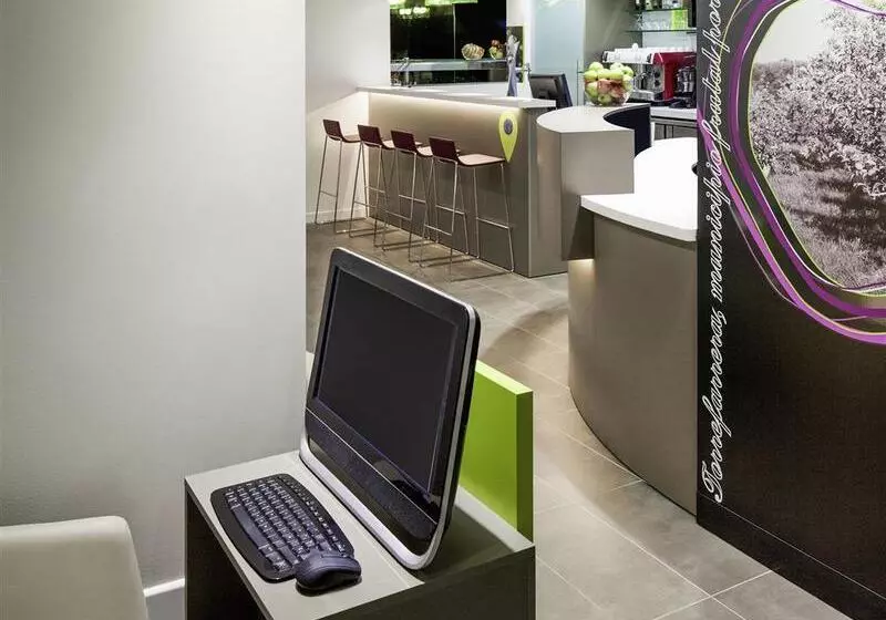 Отель Ibis Styles Lleida Torrefarrera