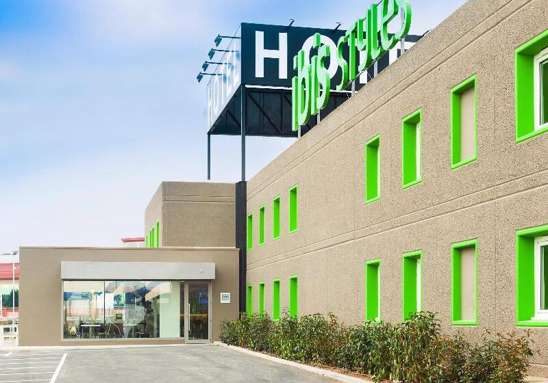 Otel Ibis Styles Lleida Torrefarrera