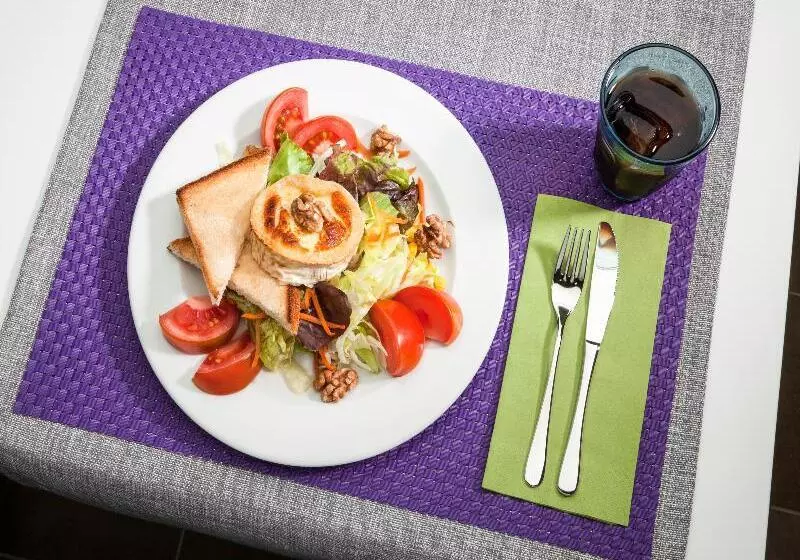 Отель Ibis Styles Lleida Torrefarrera